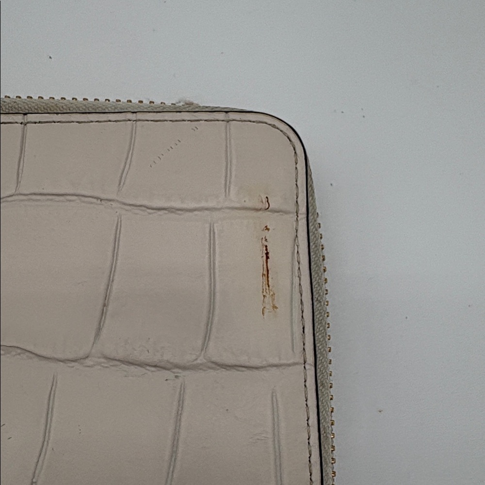 Coach Ivory Croc Zip Around Wallet BLEMISH - Picture 2 of 7